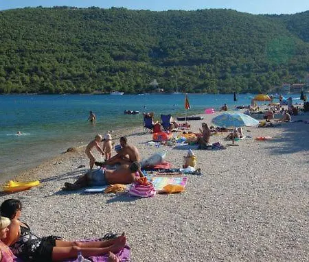 Daire Apartman2 Baselovici