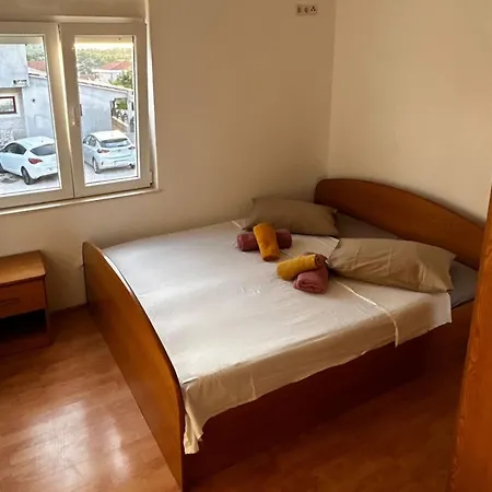 Daire Apartman2 Baselovici